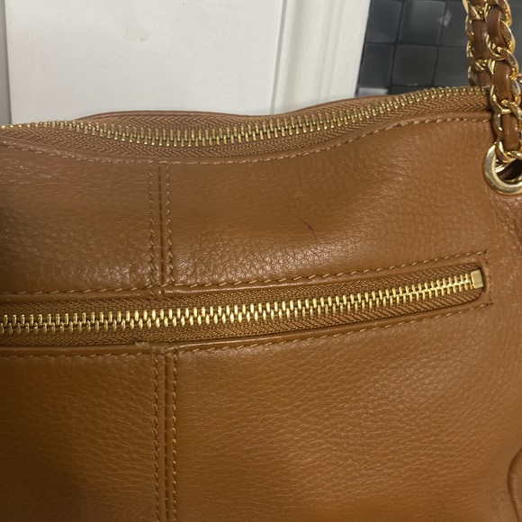 💕 Vince camuto tan dark rum leather medium shoulder bag 💕 - Picture 6 of 17
